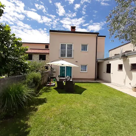 Riva View 1 Apartman Novigrad Istria